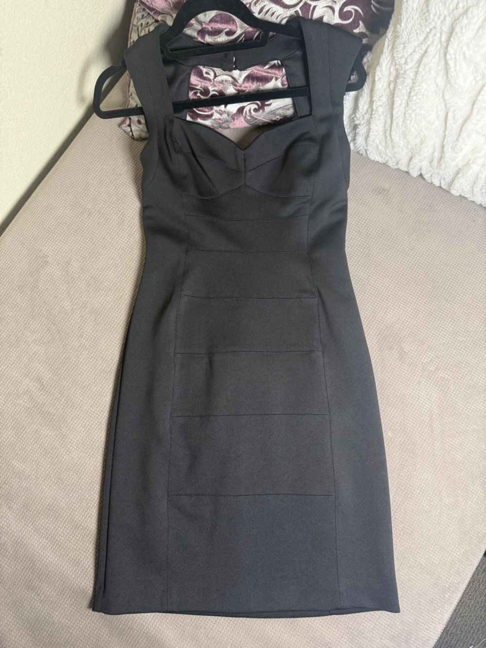 White House Black Market Black Sleeveless Sweetheart Neckline Dress